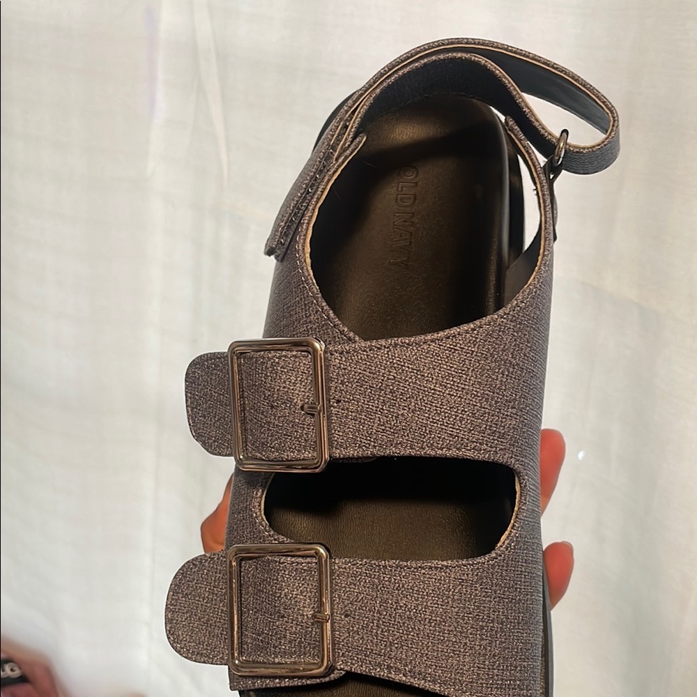 Old Navy Women's Gray Sandals